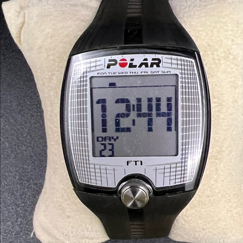 Polar FT1 Black Digital Fitness Watch — Simple Heart-Rate Training Companion